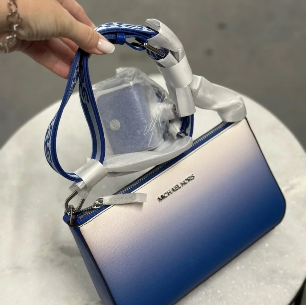 Michael Kors MK Jet Set Travel Tech Attached Crossbody With Adjustable Strap - Picture 5 of 5